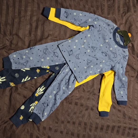 NWT 4 PC Pajamas - Picture 2 of 4